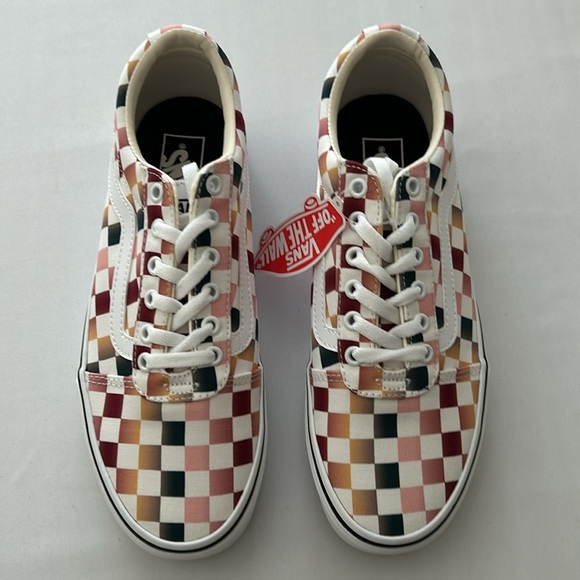 (NWT) Vans Ward Women’s Checkered Shoe - Picture 12 of 16